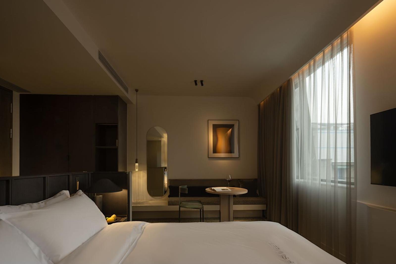 Wezo Hotel Kuanzhai Alley Chengdu-Breakfast Till 12Noon-Lv City Guide Recommended Hotel Eksteriør billede