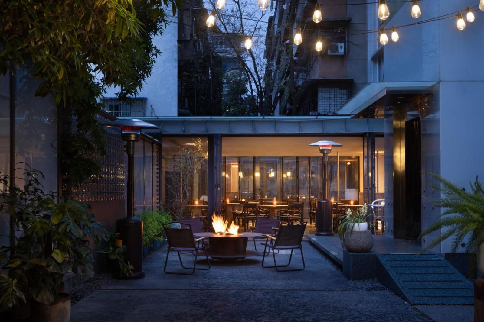Wezo Hotel Kuanzhai Alley Chengdu-Breakfast Till 12Noon-Lv City Guide Recommended Hotel Eksteriør billede